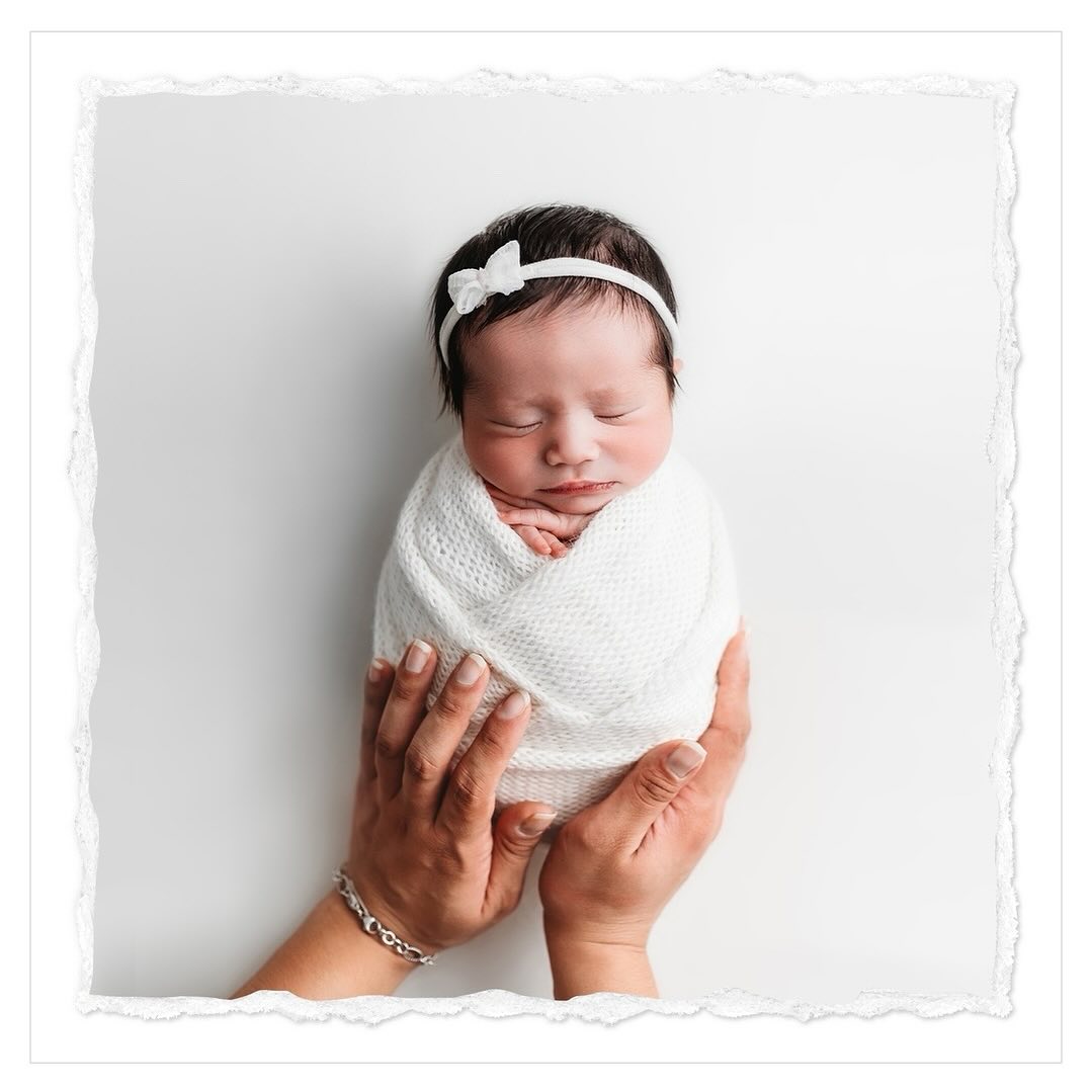 Magnolia Newborn Photographer